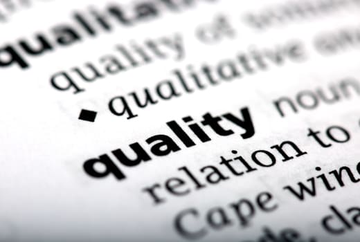 Das Wort „quality“ im Wörterbuch: vom Texter hochwertige Texte schreiben lassen – Website-Texte, Werbetexte, Exposés.